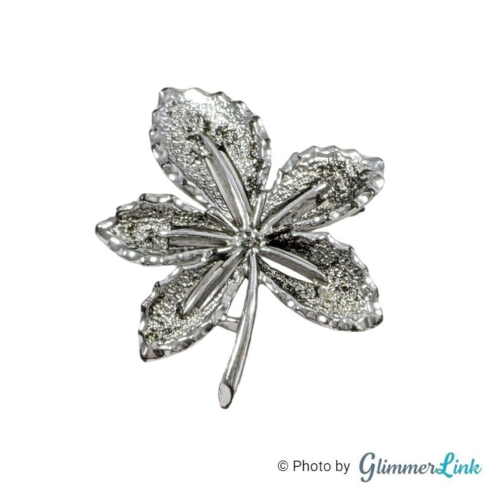 Vintage Sarah Coventry Silver Tone Leaf Brooch